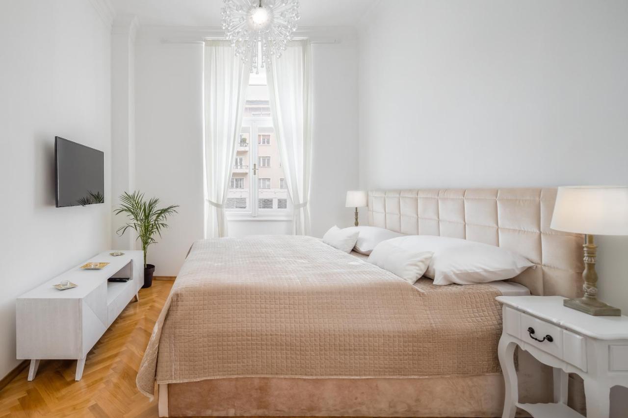 Ab Ljubljana - Prince Filip Apartment Екстериор снимка